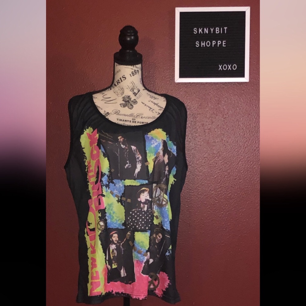 NKOTB-80’s Graphic Sleeveless Women’s Top with Neon Photo Print